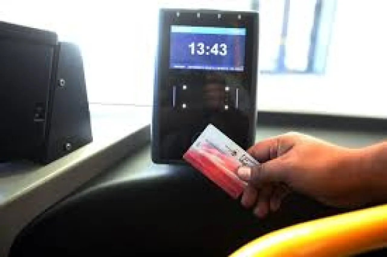 النقل البري: بصدد التوسع بنظام الدفع الإلكتروني بالحافلات بجميع المحافظات