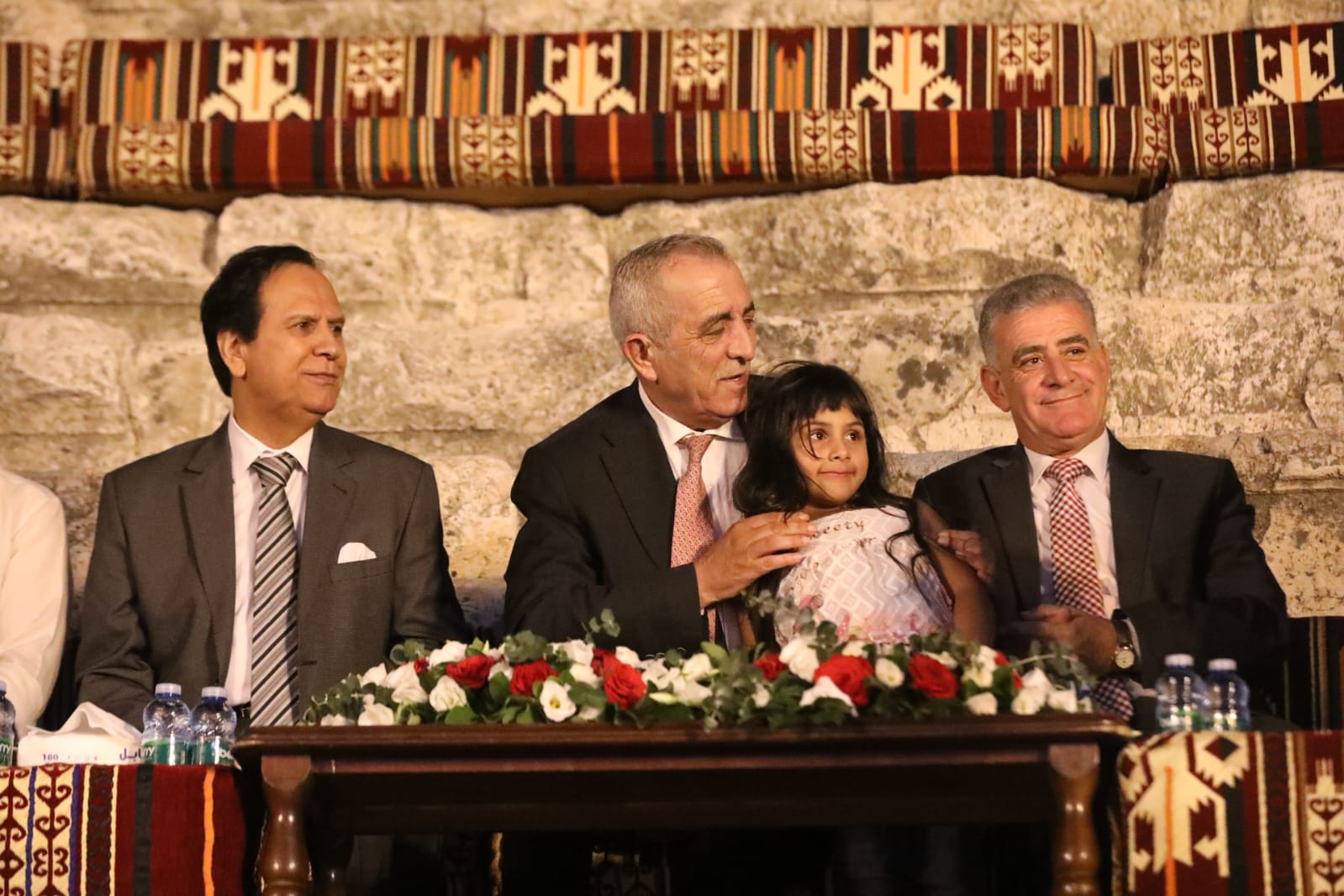 برعاية وزير الثقافة.. نقابة الفنانين الأردنيين تحتفل بالأعياد الوطنية على المدرج الروماني