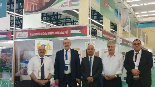 الجغبير يلتقي مسؤولين جزائريين لبحث تعزيز التبادل التجاري بين البلدين