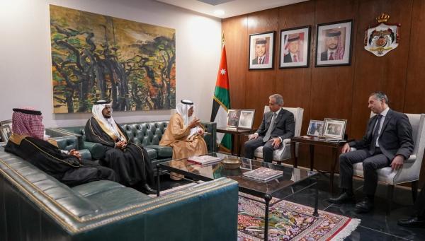 حسان يستقبل رئيس اتحاد الغرف التجارية السعودية